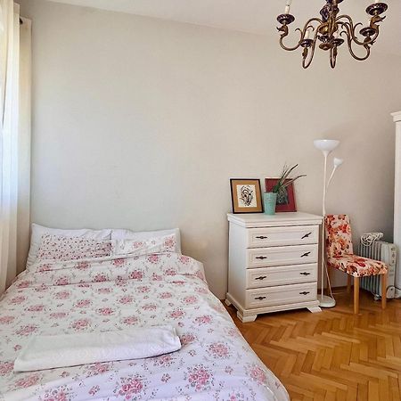 Mint Apartment 蒂瓦特 外观 照片