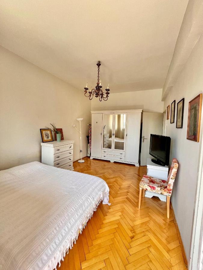 Mint Apartment 蒂瓦特 外观 照片